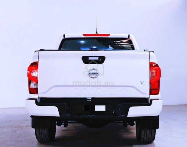 2023 Nissan NAVARA 2.5 V (A) TipTop 💯 Full Loan - 4