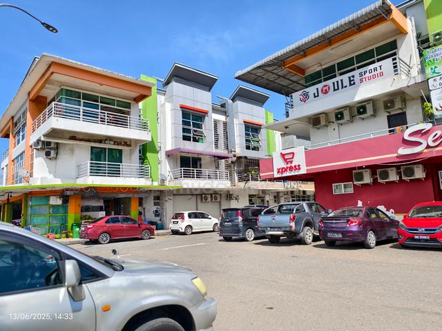 3 Storey Shoplot | Renovated| Internal Lift | Kepayan | Penampang 1