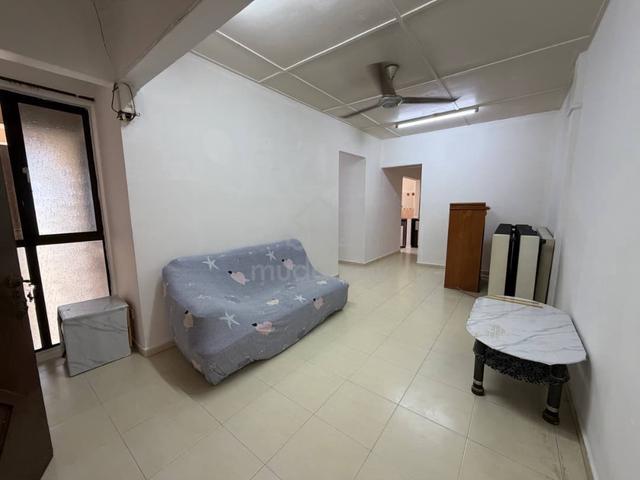 Flat Taman Plentong Utama 1