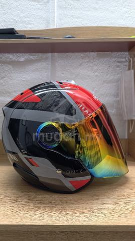 Helmet Grayfosh - photo 2 of 6