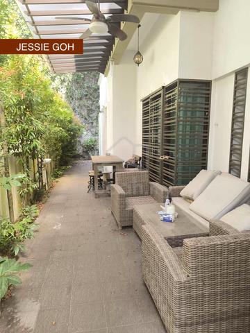 3 Storey Semi D Bayu Ferringhi at BAtu Ferringhi for RENT! 1