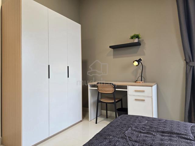 Cheras MRT Link Female Master Room@ Nexus Residence Taman Pertama 1