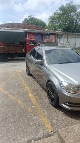 2012 Mercedes Benz C180 CGI BlueEFCY - 1