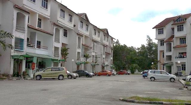Summer Park Townhouse @ Seri Alam 1