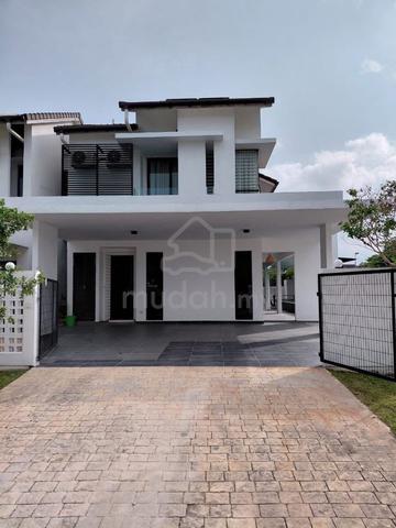 Corner Double Storey House For Sale at Denai Alam, Shah Alam, Selangor 1