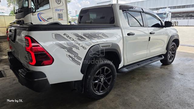 2022 Toyota HILUX 2.8 ROGUE (A) - 4