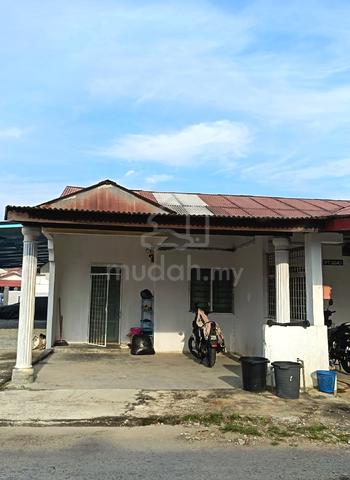 Teres Pengkalan Chepa, UMK IPG airport RohmWako 1