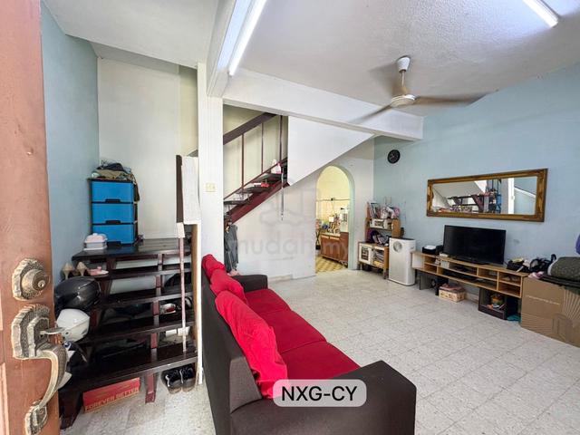 [ FULL LOAN ] HOT SALES ! 16x45 2R2B Jalan SS19 Double Sty Subang Jaya 1