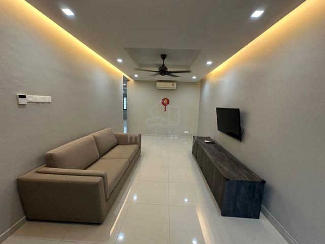 Bukit Indah 28 路 装修美美 22x65 Renovated Single Storey For Sale 1