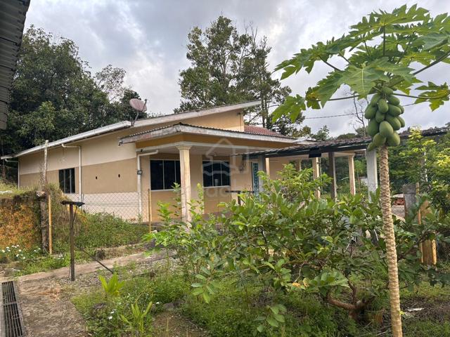 Rumah setingkat di Serian untuk disewa 1