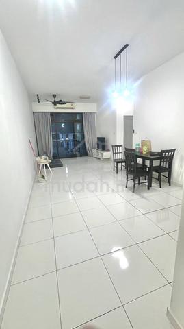 Sky Gardens Residences 1