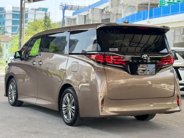 2024 Toyota ALPHARD 2.5 Z / LOW MILEAGE / DIM - 3