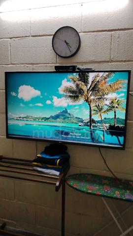 lg 49inci - photo 2 of 6