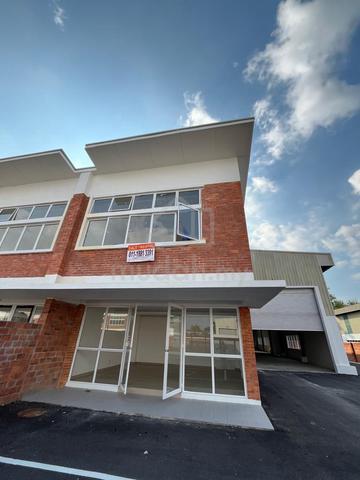 [CORNER FACTORY SEMI D WITH CCC AT RASA UTAMA HULU SELANGOR] For Rent 1