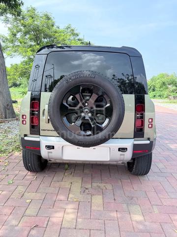 2023 Land Rover DEFENDER 110 P300 SE Unreg - 4