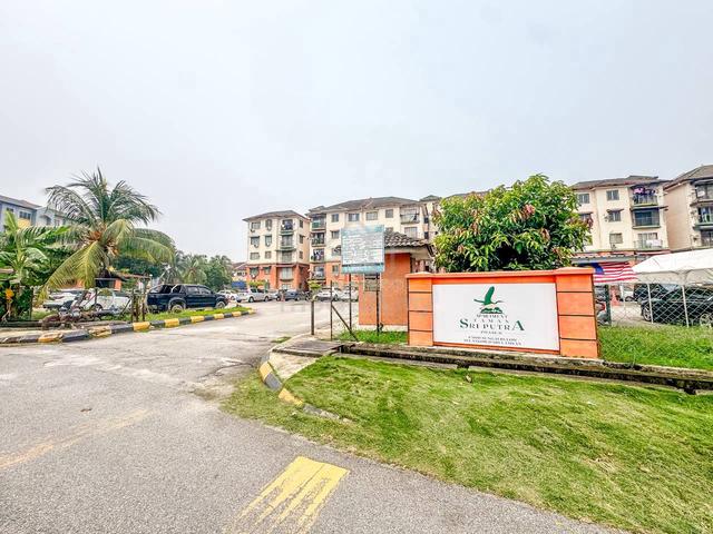 Sri Putra Apartment @ Sungai Buloh 1
