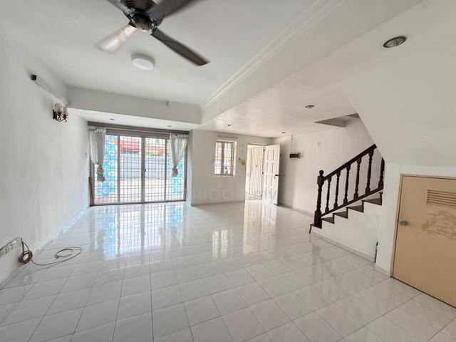 BELOW BANK VALUE! EXTENDED Double Storey @ Muzaffar Heights 1