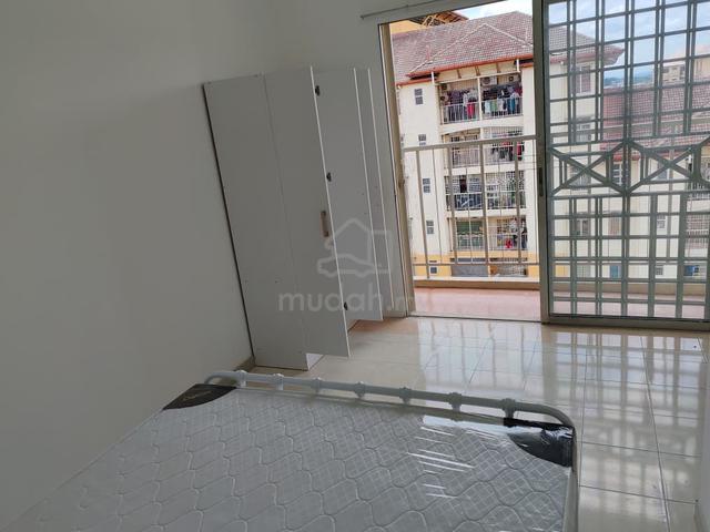 ROOM WITH BALCONY at Bayu Villa Klang 1