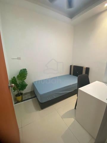 R&F luxury room (on top of R&F mall) all in - short walk to CIQ 1