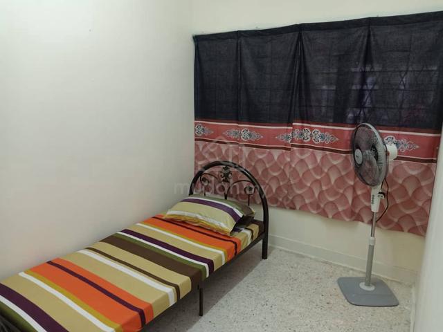 Bilik Sewa Single Perempuan Taman Pekaka 1