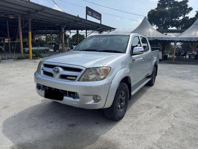 2005 Toyota HILUX 2.5 G (A) (LOAN KEDAI) - 1