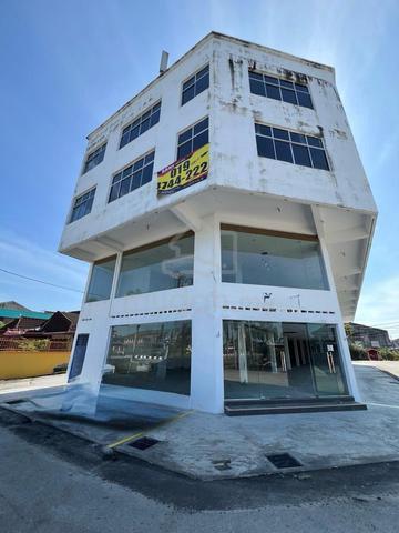 Freehold 4.5 Storey Business Hub Facing Main Road- T.Intan, Perak 1
