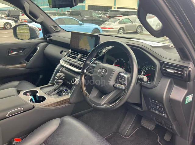 2023 Toyota Land Cruiser 300 ZX 3.5 Petrol - 5