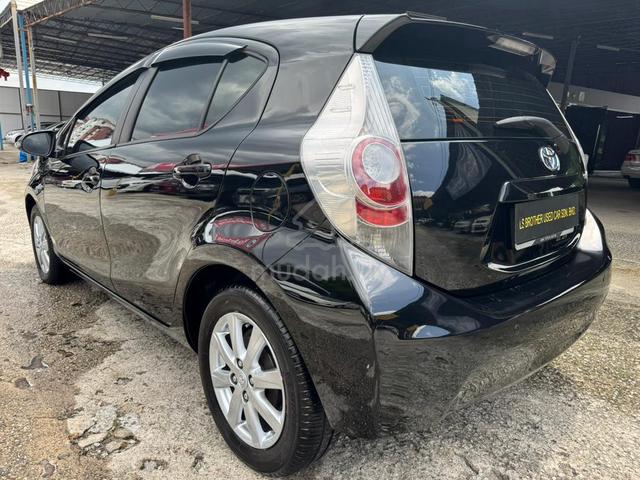 2012 Toyota PRIUS C 1.5 (HYBRID) ONE CAREFUL OWNER - 2