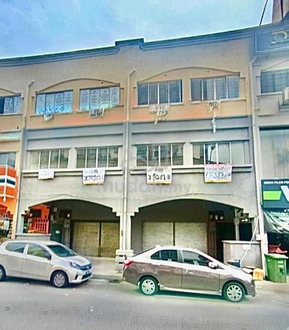 Shop Lot For Rent 1