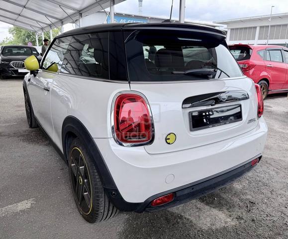 2023 MINI Cooper SE 3 Door BEV *With Panroof & HUD - 5