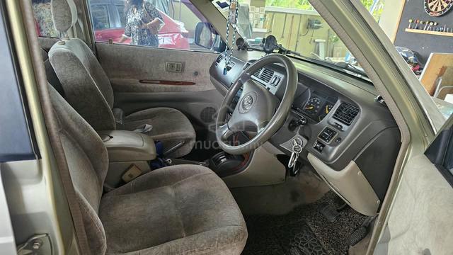 2004 Toyota UNSER 1.8 LGX (A) - 3