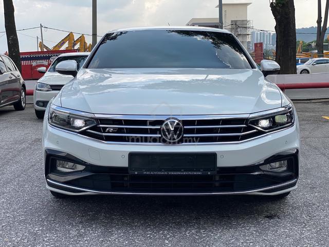 2022 Volkswagen PASSAT R-LINE 2.0L (A) - 2