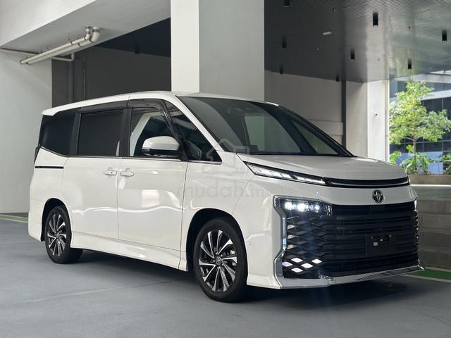 2022 Toyota VOXY 2.0 S-Z (A) - 1