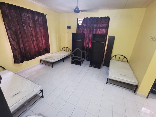 Bilik Rumah Landed Free Parking 1