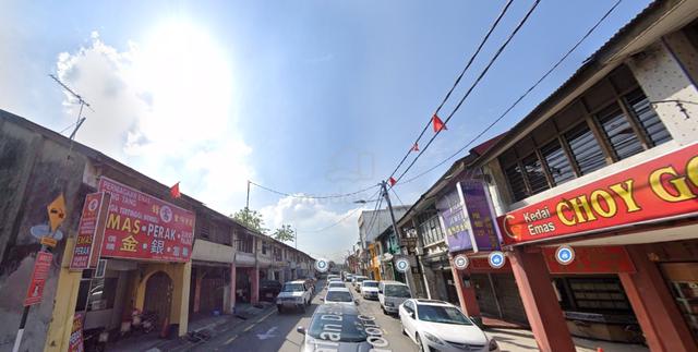 BM TOWN| 2-storey Old Shop Lot (18' x 135') | FOR SALE 1