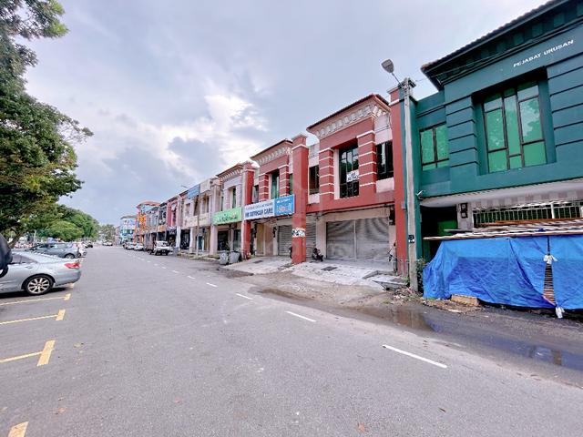 Below Bank Value Main Road IKS Merdeka Batu Berendam Melaka 2S Shop 1