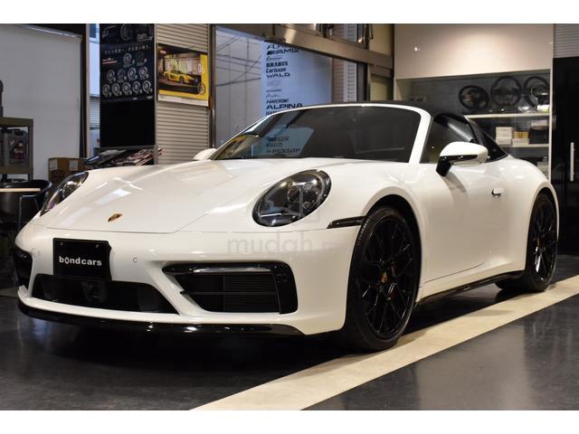 2024 Porsche 911 Targa 4S (Recon) - 1