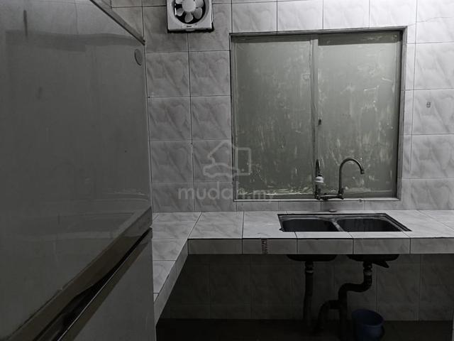 2 Sty Terrace House 4R3B P/F Taman Seri Emas Kajang 1