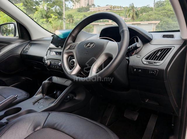 2013 Hyundai TUCSON 2.0 PREMIUM Panoramic Sunroof - 3