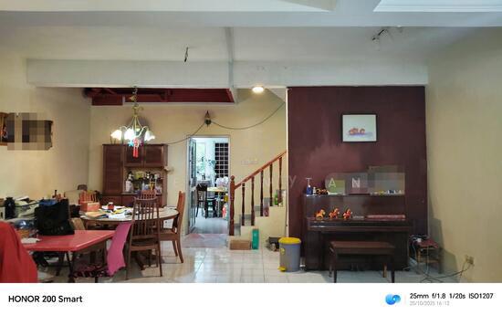 Klang Taman Bayu Perdana Double Storey House 20x75 4R3B Partial furnis 1
