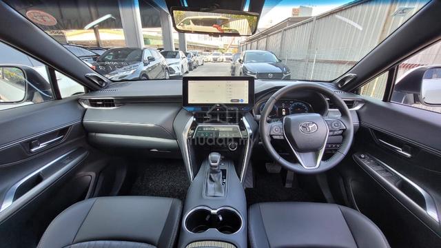 5AA 4K km 2025 Toyota HARRIER Z JBL Panoramic Roof - 5