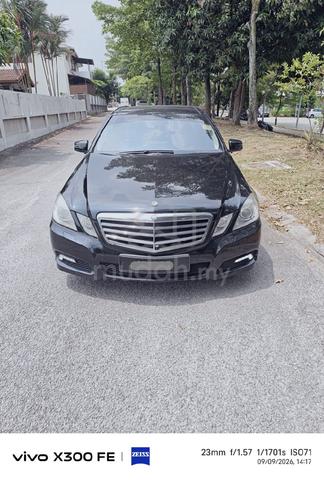 2010 Mercedes Benz E-CLASS 3.5 350 BLUE - 1