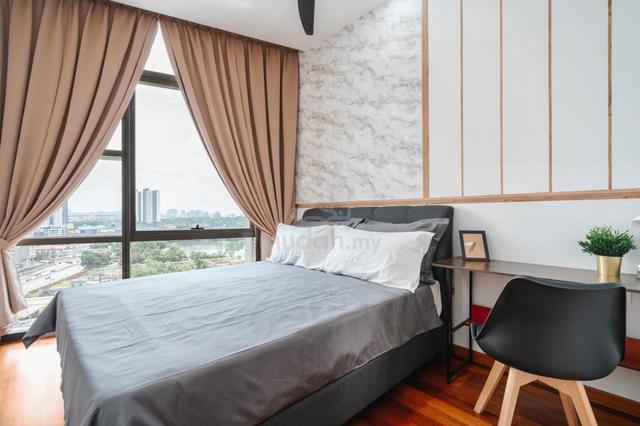 AZURE RESIDENCES Paradigm LRT Kelana Jaya All Inclusive Private Room 1