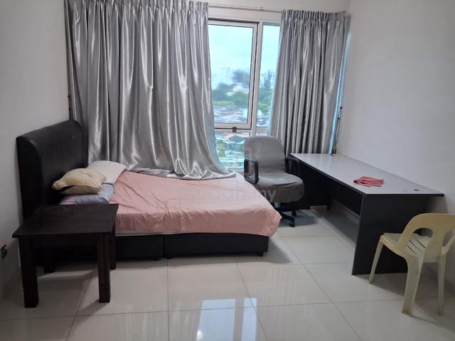 Rent Bedroom 2 with attached bathroom at Central Park condo Jelutong 1
