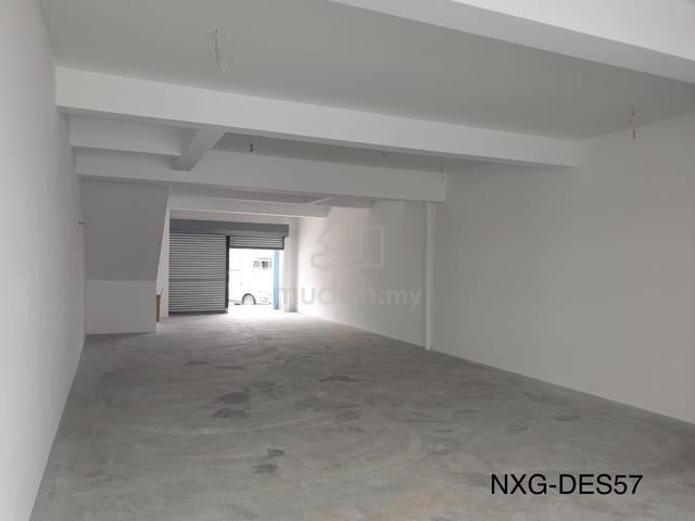 HOT AREA!! SUPER VALUE BUY!! 2 Storey Shoplot Bandar Botanic Klang 1