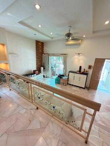 2 Storey Endlot Terrace House For Sale @ Island Glades, Greenlane 1