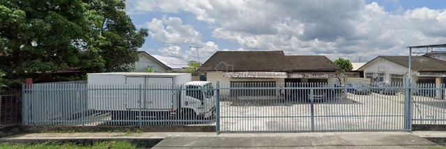 Single Storey Bungalow House for Sale, Teluk Intan 1