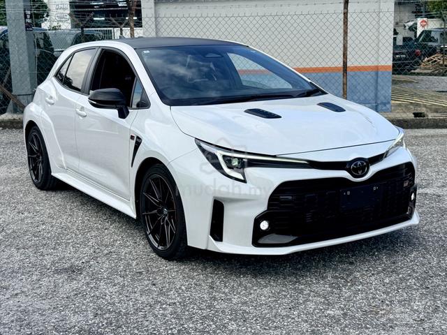 24 Toyota GR COROLLA 1.6 4WD (M) FORGE CARBON ROOF - 4