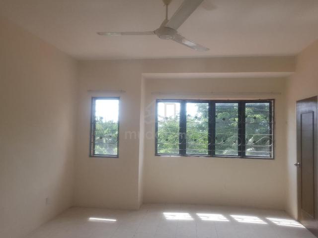 Double-storey terrace house for rent, Taman Banjar II, Teluk Intan 1