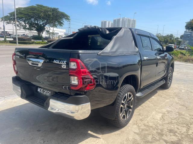 2021 Toyota HILUX 2.4 V (A) One Owner - 4